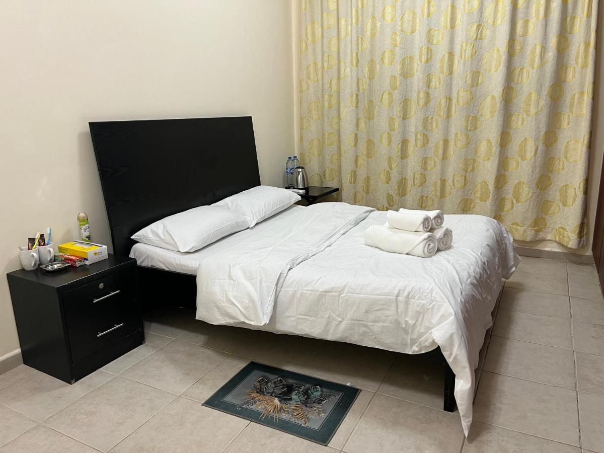 Master Room Attached Bathroom Dubai Exterior photo