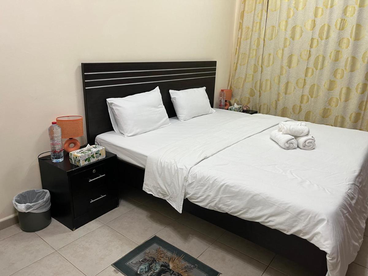 Master Room Attached Bathroom Dubai Exterior photo
